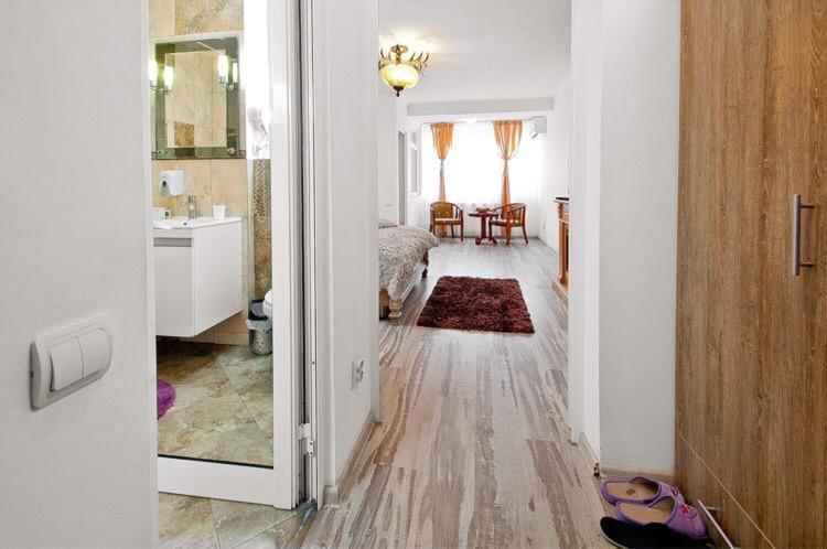 Lyla Apartment Galaţi Exterior foto